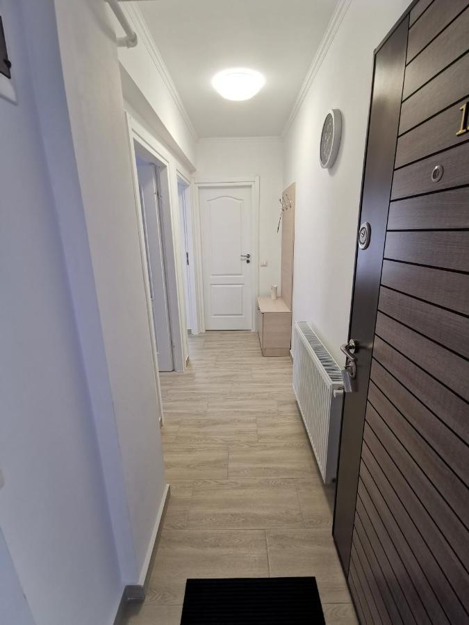 Otopeni Comfort Apartaments Esterno foto