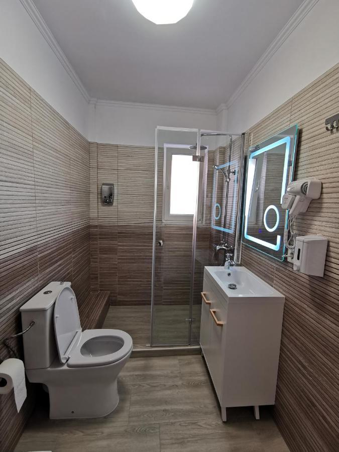 Otopeni Comfort Apartaments Esterno foto